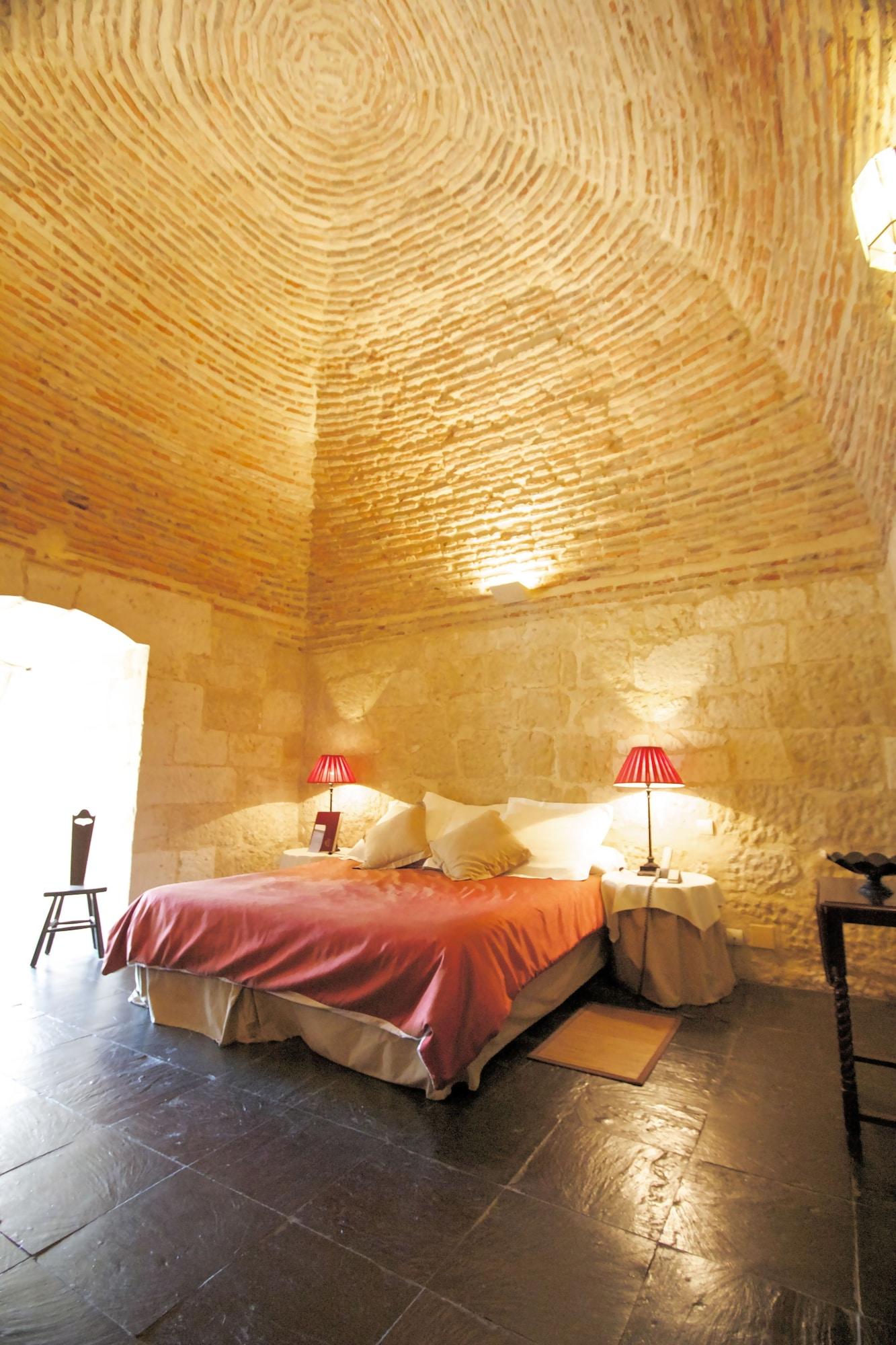 Posada Real Castillo del Buen Amor Topas Exterior foto