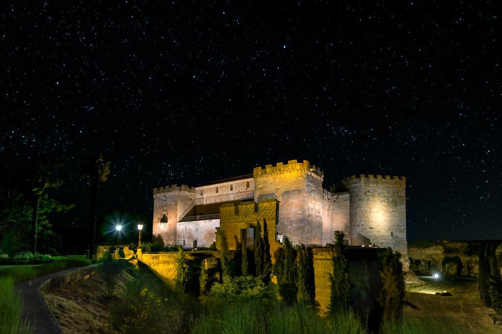 Posada Real Castillo del Buen Amor Topas Exterior foto