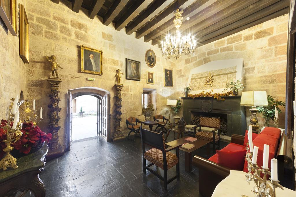 Posada Real Castillo del Buen Amor Topas Exterior foto