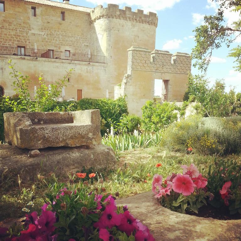 Posada Real Castillo del Buen Amor Topas Exterior foto