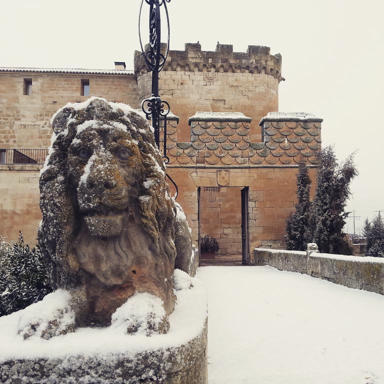 Posada Real Castillo del Buen Amor Topas Exterior foto